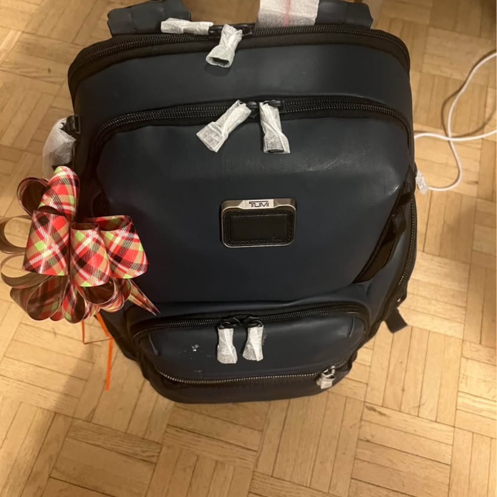 Tumi backpack - Picture 3 of 3